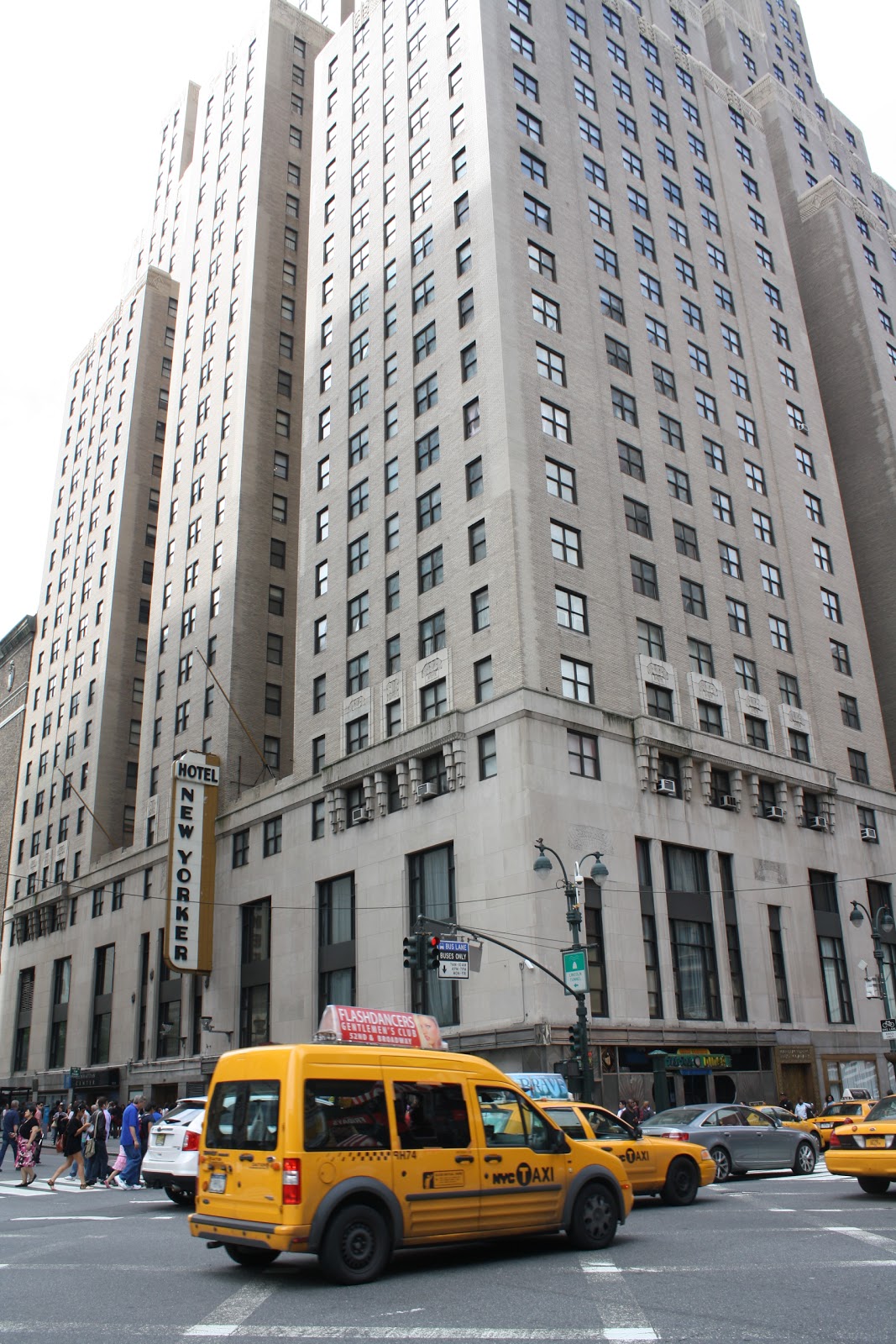 Vintage suburbia: Some great art deco New York hotels