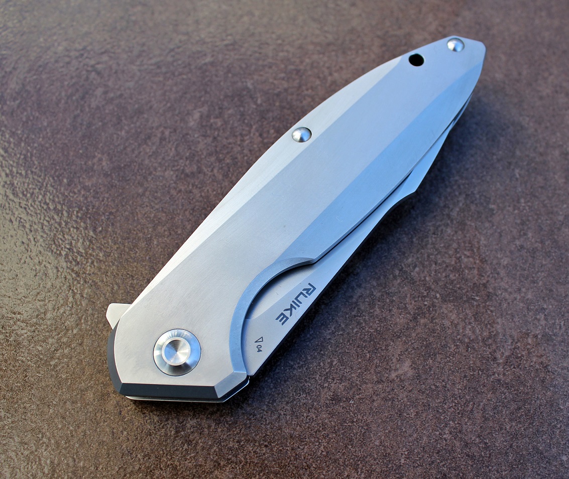 Knivigt värre Knife Review Ruike P128SF