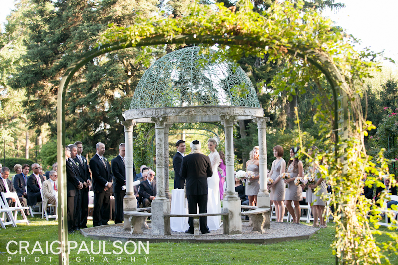 Shawn Rabideau Events And Design Wonderful Westchester Wedding Guests Were Able To Enjoy The Entire Estate As They Proceeded From Ceremony Outdoor Terrace Of Castle For Tails And Hors D Oeuvres