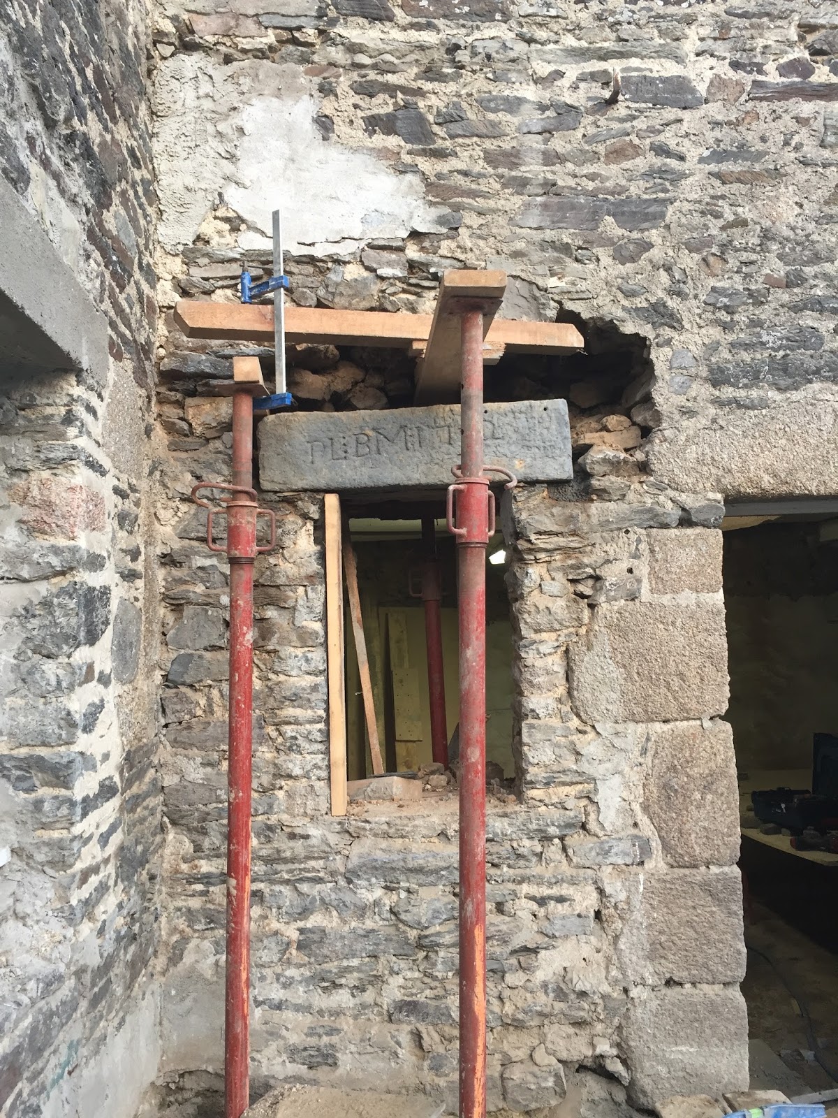 Revovation Dune Vielle Maison En Pierre On Remet Tout A Neuf