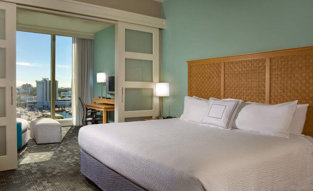 Courtyard Fort Lauderdale Beach by Marriott presents a premiere choice for families, couples, and business travelers to take in all of Ft. Lauderdale.