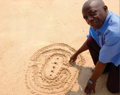 A Matemática no Continente Africano – Sona: desenhos matemáticos na areia A Matemática no Continente Africano – Sona: desenhos matemáticos na areia
