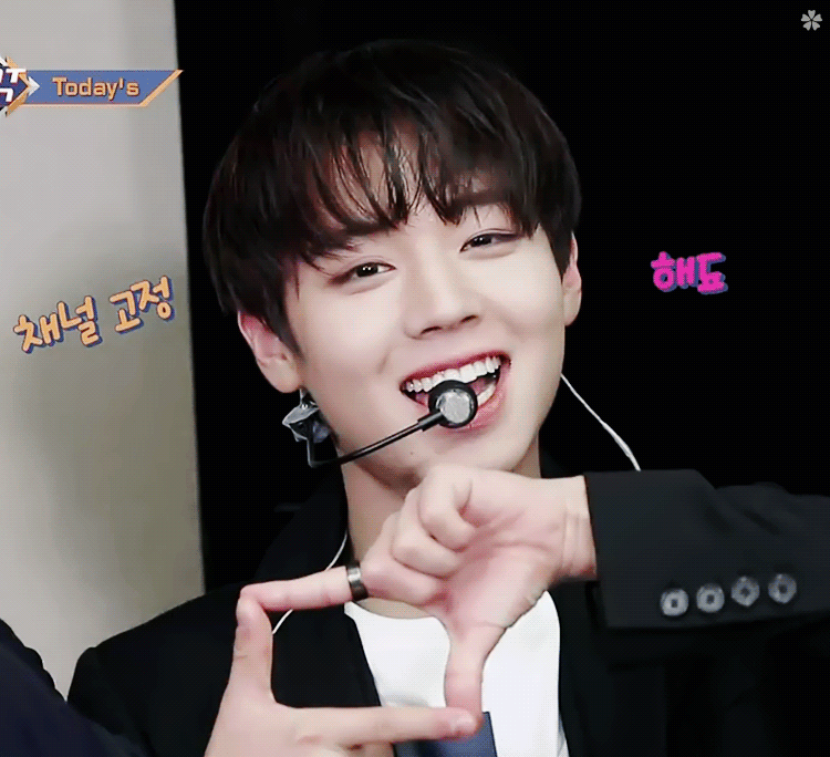 170810m-c03.gif