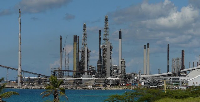Contrat de modernisation des raffineries d'Aruba : Technip en finale