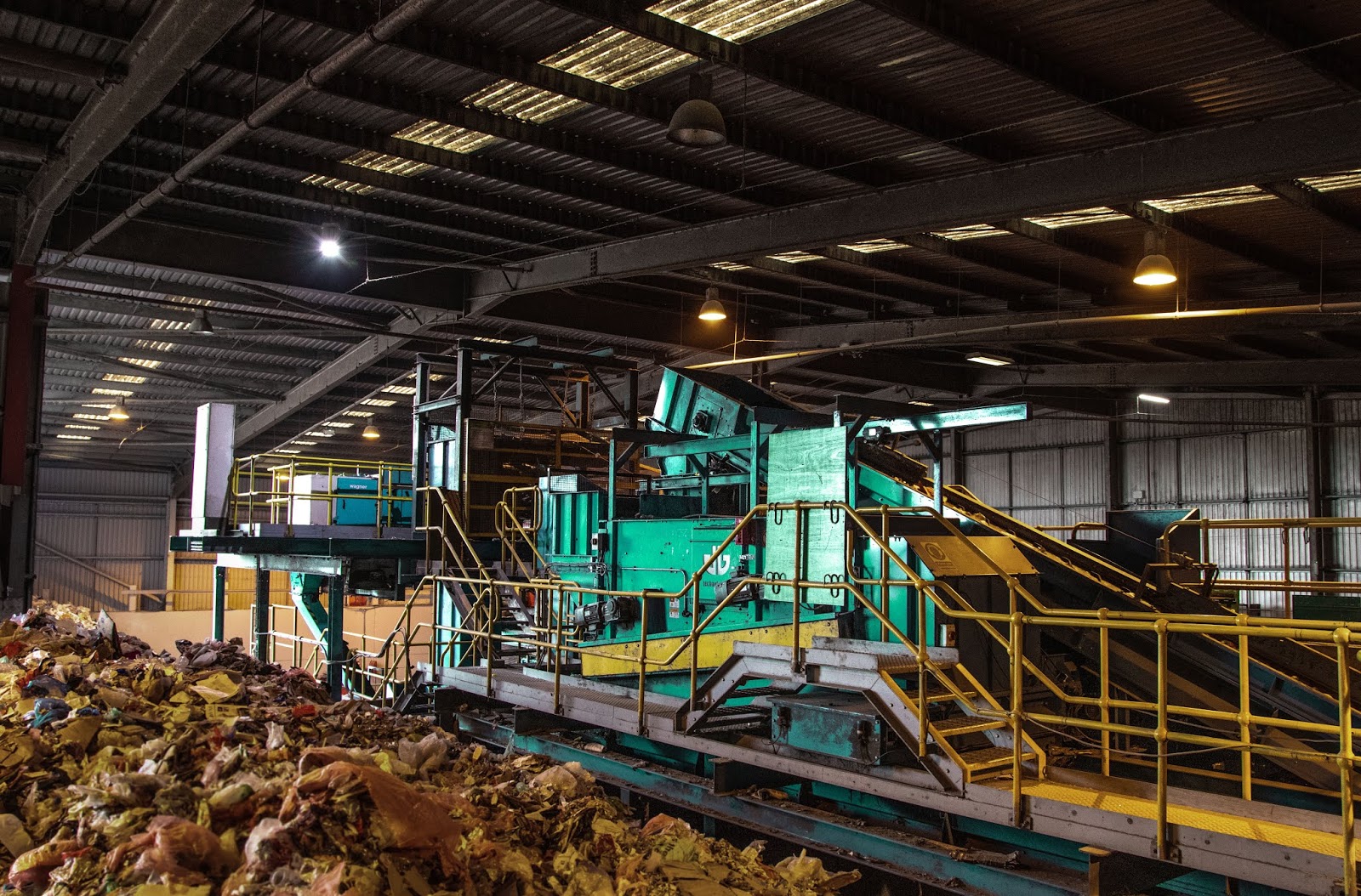 What Happens in a Recycling Plant?