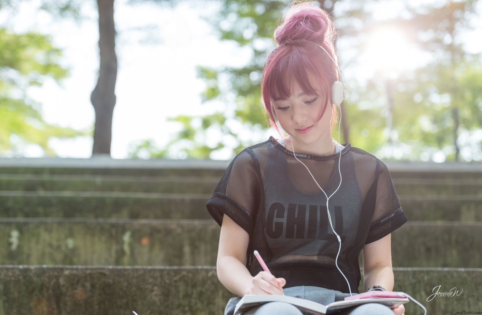 Jannine Weigel HD Photos - SimetriArt