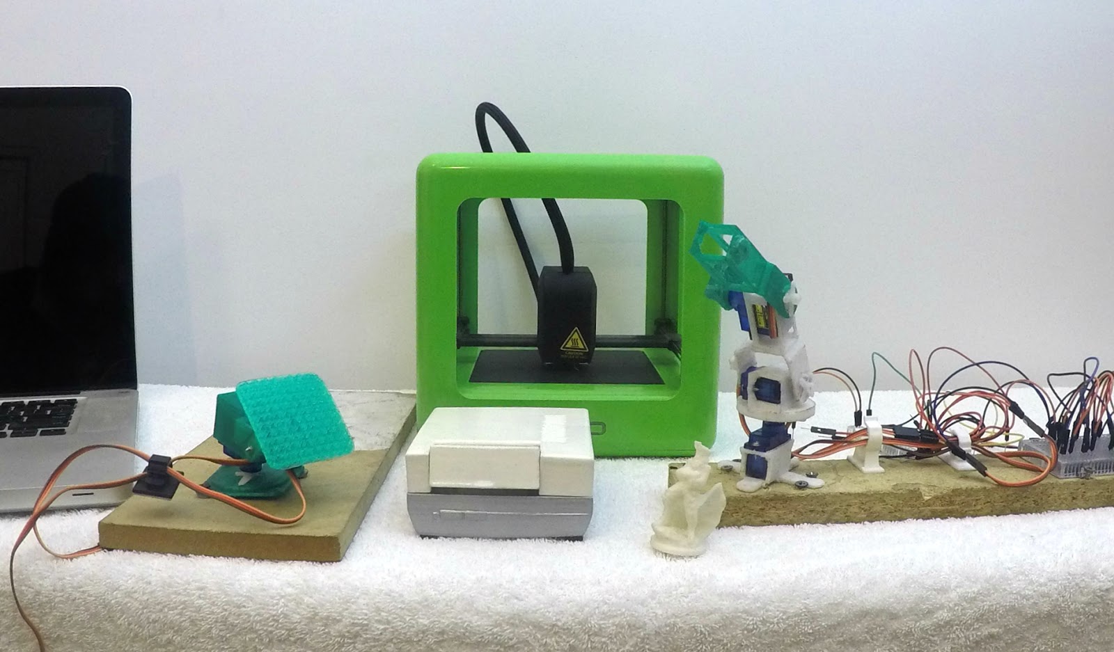 Eric Paul Goldie Feature Packed Amazing Value For Money The M3d Micro 3d Printer