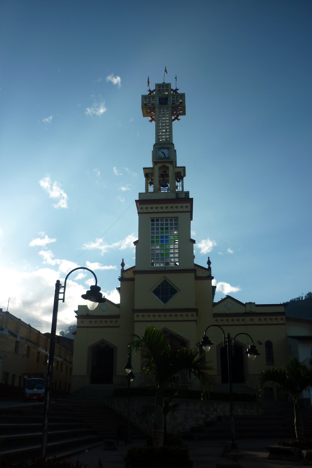 TURISMO EN SAN BERNARDO, CUNDINAMARCA PLAZA PRINCIPAL