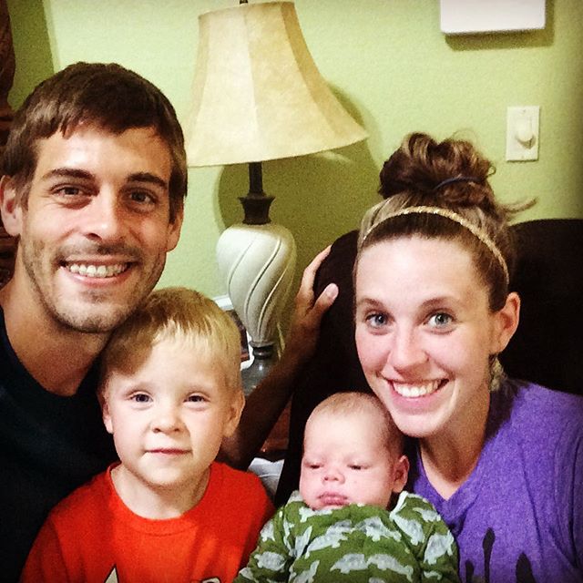 Duggar Family Blog: Duggar Updates | Duggar Pictures | Jim Bob and Michelle | Counting On | 19 Kids: New Photo--Dillard Family of 4