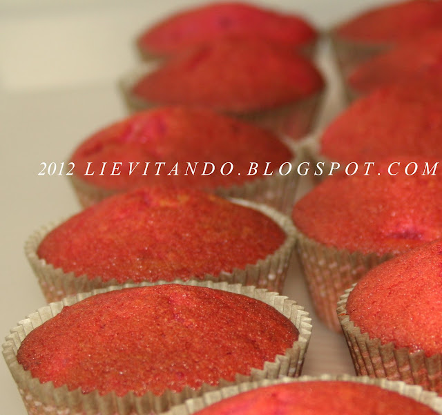 Lievitando Cupcake alla fragola con frosting al philadelphia