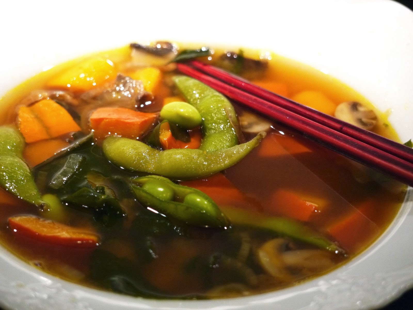 Paradiesfutter: Japanische Miso-Suppe mit Pilzen, Hokkaido, Edamame und ...
