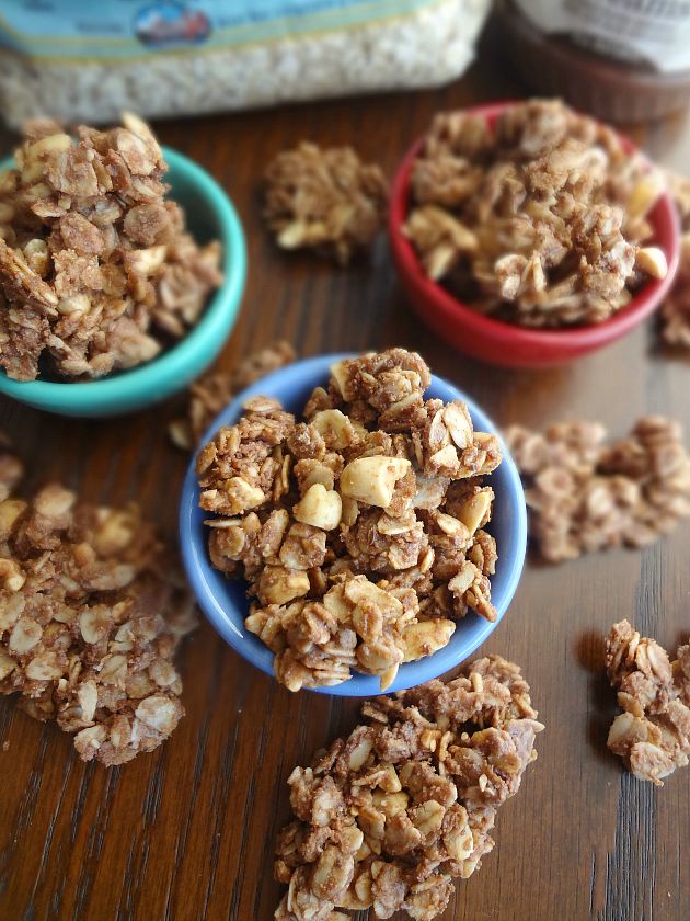 Chocolate Peanut Butter Cookie Granola ~ #Oatober with PB & Co and Bob's Red Mill