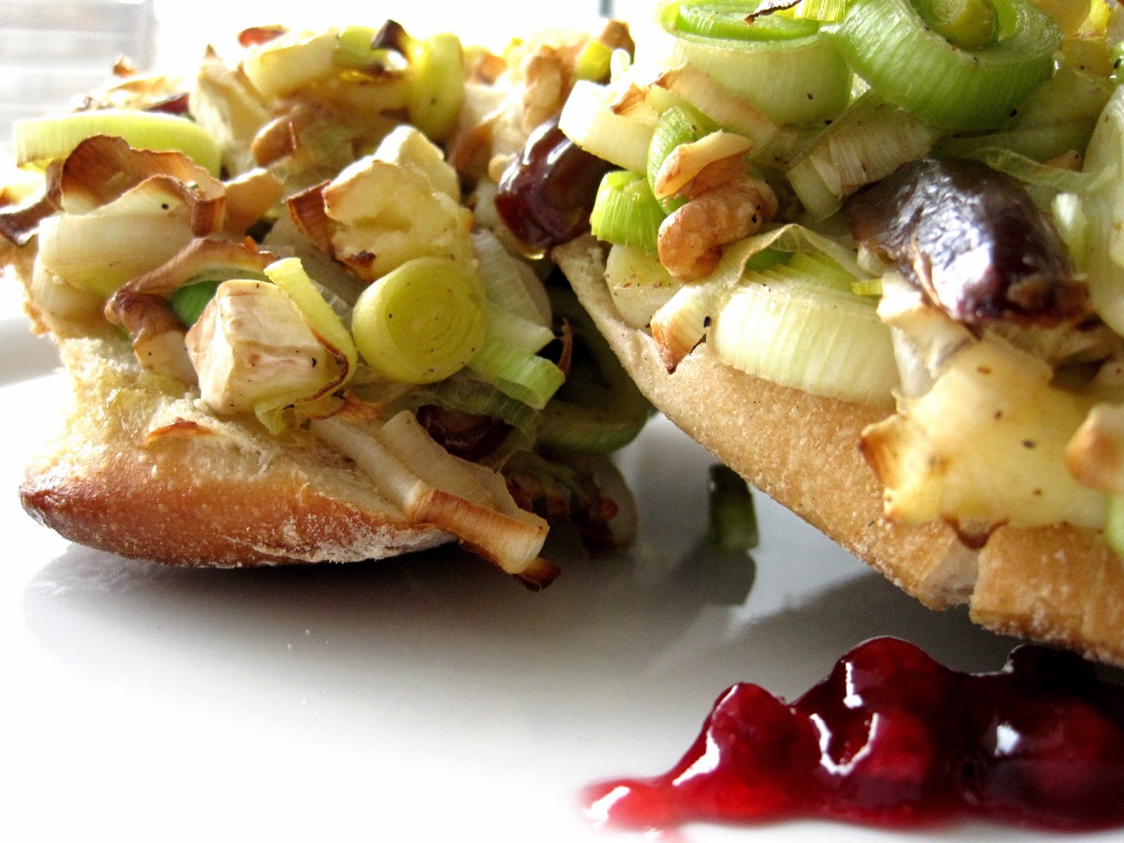 b o u r b o n l i f e: Lauch-Camembert-Baguettes