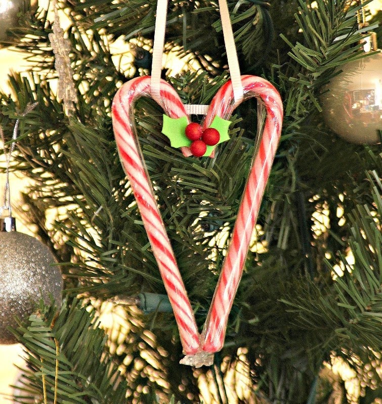 Elegant Food and Crafts Candy Cane Heart Ornament