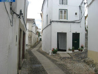 Rua da Costa de Castelo de Vide, Portugal (streets)