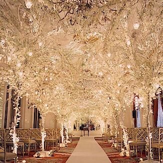 Latest Wedding Themes In Year 2016 Theme Ideas For Wedding Hall Decorated Using A Fairy Tale Like Snow White Frozen Or Even Lord Of The Rings This Is One Most Beautiful Theme In 2016