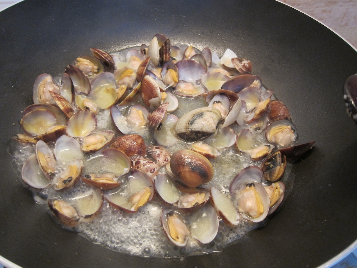 Spaghetti bottarga e vongole