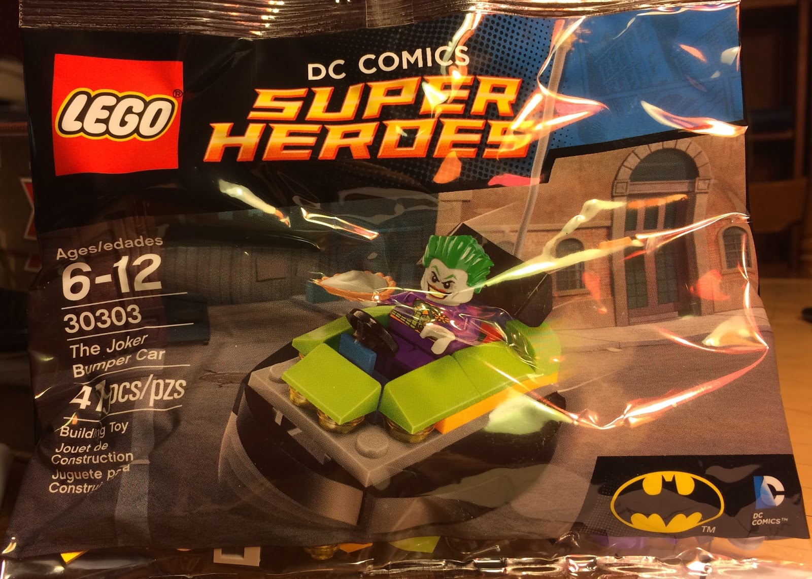 Dark Cloud Blogs: LEGO Superheroes The Joker Bumper Car Set Review for MF0