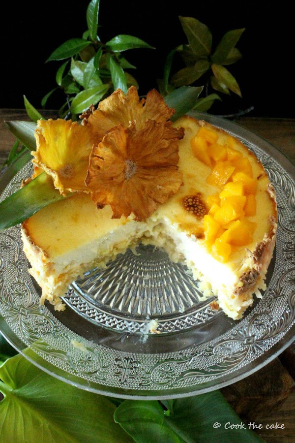 tropical-cheesecake, tarta-de-coco-piña-y-mango, coconut-pineapple-and-mango-cheesecake