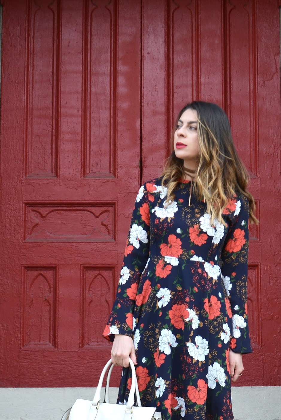 Red Floral-print Crew Neck A-line Long Sleeve Midi Dress, JIANSHAN, StyleWe Crew Neck A-line Long Sleeve Midi Dress, Red Floral-print Crew Neck A-line Long Sleeve Midi Dress, StyleWeRed Floral-print Crew Neck A-line Long Sleeve Midi Dress, StyleWe foral midi dress, vestido midi de StyleWe, vestido midi floral, winter florals, dark florals, estampado floral para el invierno, retro winter florals, StyleWe, Desiree Velasquez, Fashionlingual, Chicago fashion blogger, Chicago style blogger, Chicago streetstyle, Chicago blogger, bloguera de moda de Chicago, bloguera de moda, bloguera de moda latina, Latina fashion blogger, Zara suede midi boots, suede midi boots, brown suede midi boots, botines de ante de Zara, botines de Zara, botines midi, Coach Legacy satchel, white Legacy satchel from Coach, winter style, winter fashion, estilo invierno, moda del invierno, suede choker, Zaful suede choker, Zaful choker, balayage by MixedCo Salon, 