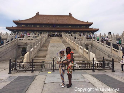 7 Photos: Kenyan girl who photoshopped herself into photos of tourist attraction sites in China goes on a real tour
