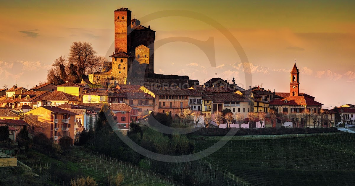 Langhe - Golden hour at Serralunga d'Alba