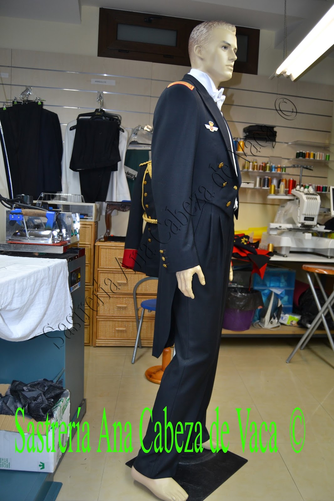 Sastreria Militar Bespoke Tailors Febrero 2018