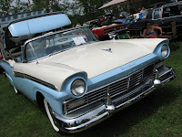 Exposition automobiles V.A.C.M. Laval Ste-Rose 2013