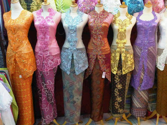 Kumpulan Foto Model Baju Kebaya Buat Wisuda Kebaya Model