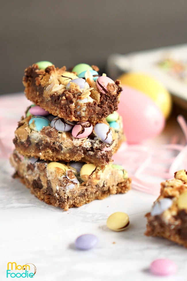 Easter Magic Cookie Bars #Easter #magiccookies #Cookies #Bestcookies #Dessert #Easycookies #Colourfullcookies