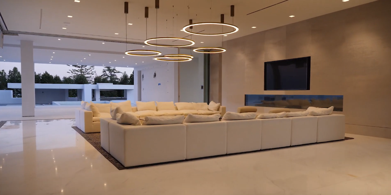 23 Photos vs. $500,000,000 | Bel Air Mega Mansion | Los Angeles - Luxury Home & Interior Design Tour 23 Photos vs. $500,000,000 | Bel Air Mega Mansion | Los Angeles - Luxury Home & Interior Design Tour