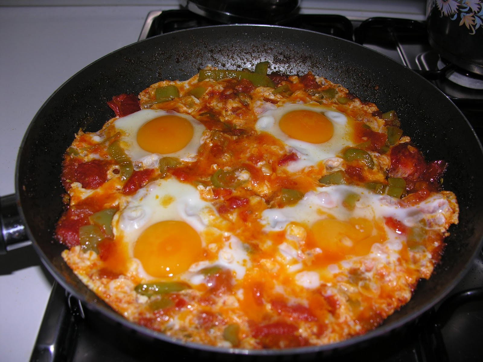 Soganli Menemen Tarifi Yemekev Com