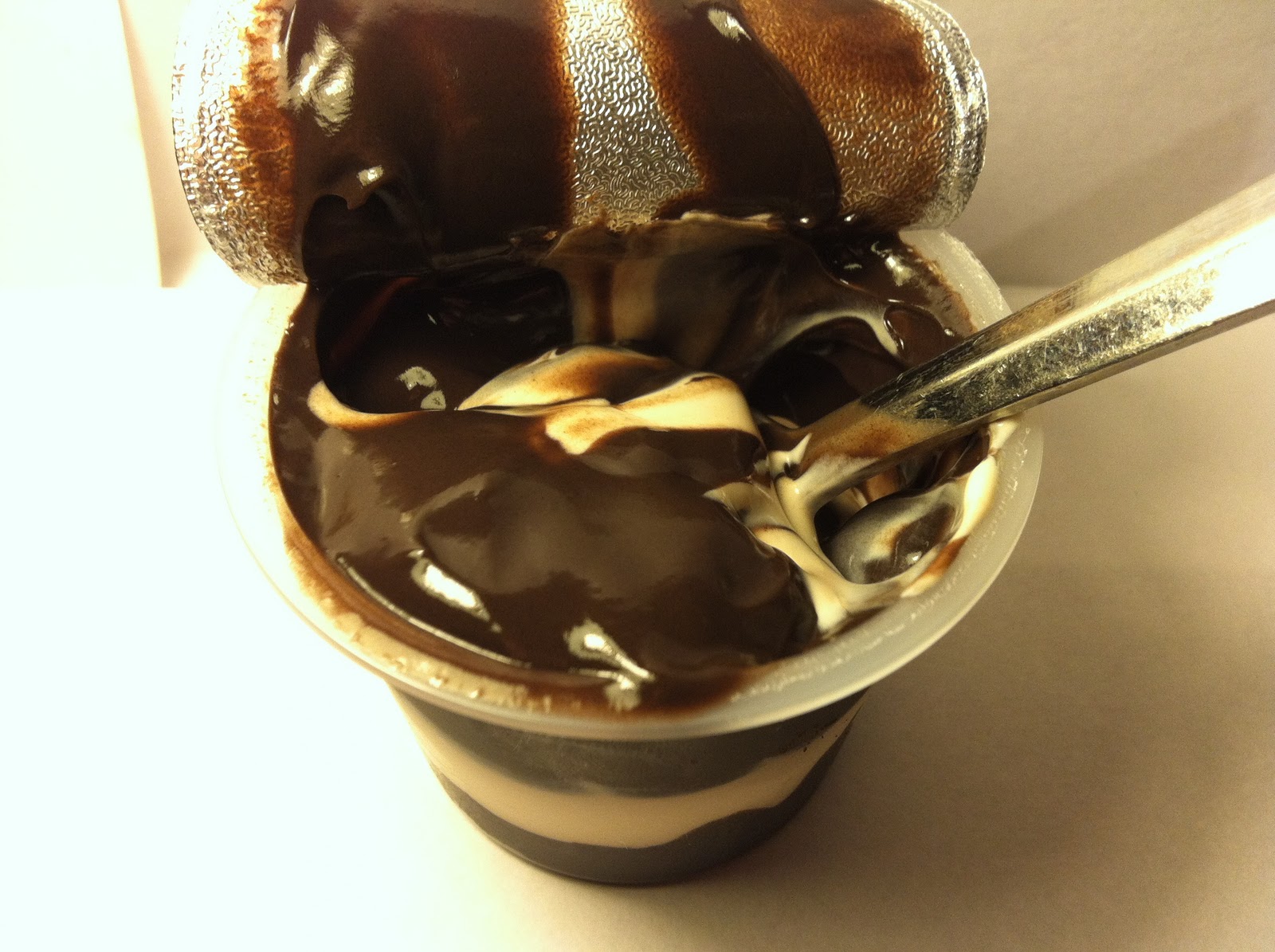 Crazy Food Dude Review JELLO Oreo Pudding Snack