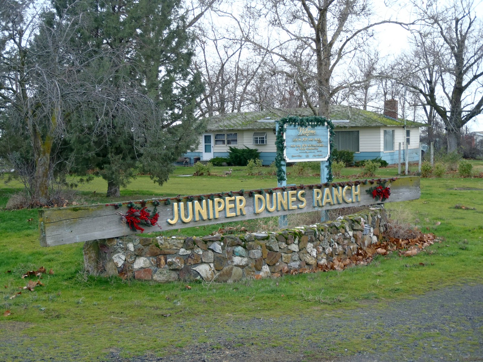Nude Hiking and Soaking in the Pacific Northwest: December 2012