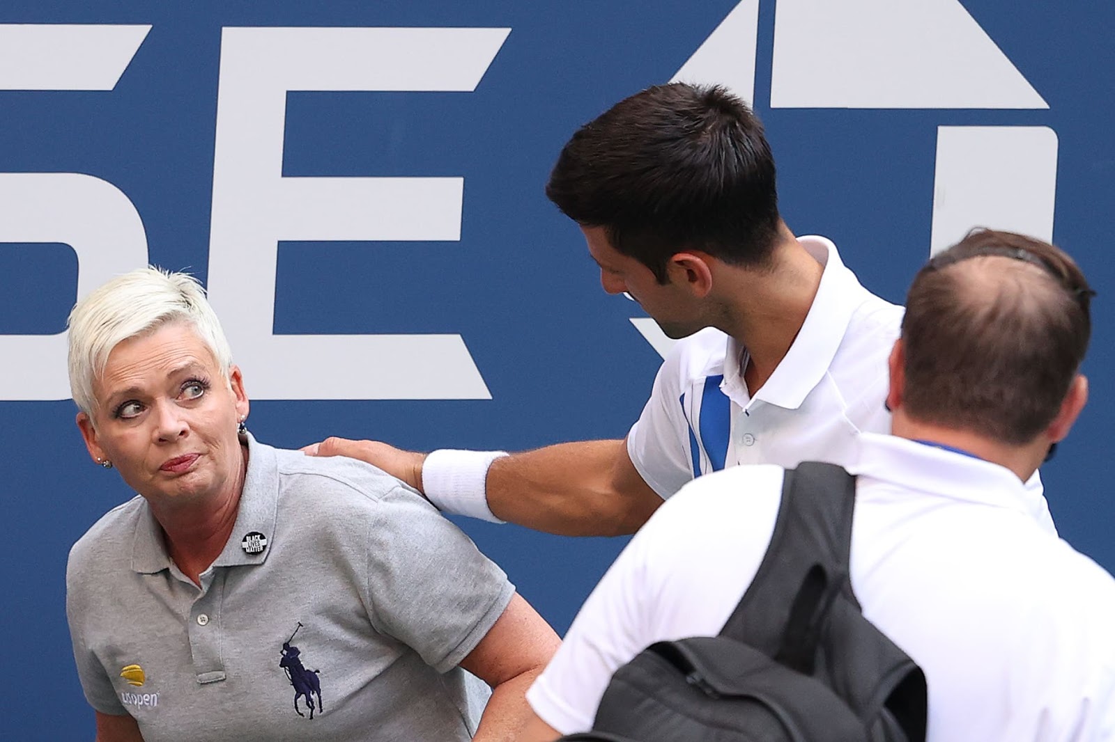 Indignación en Serbia por la descalificación de Djokovic del US Open Djokovic descalificado
