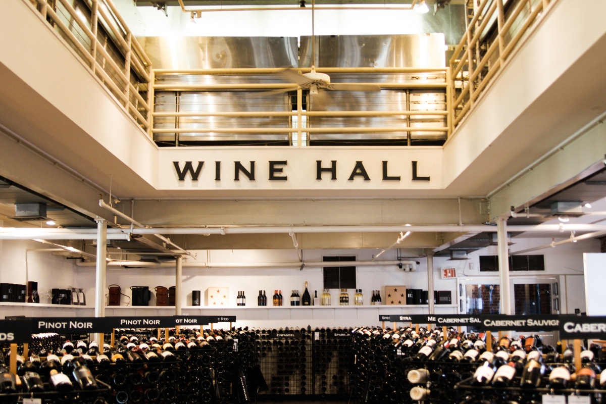 A STORE IN / Streets and Stripes