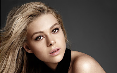 Nicola Peltz HD Wallpaper Nicola Peltz HD Wallpaper