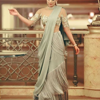 Modern Designs of Indian Sarees for a Traditional Look