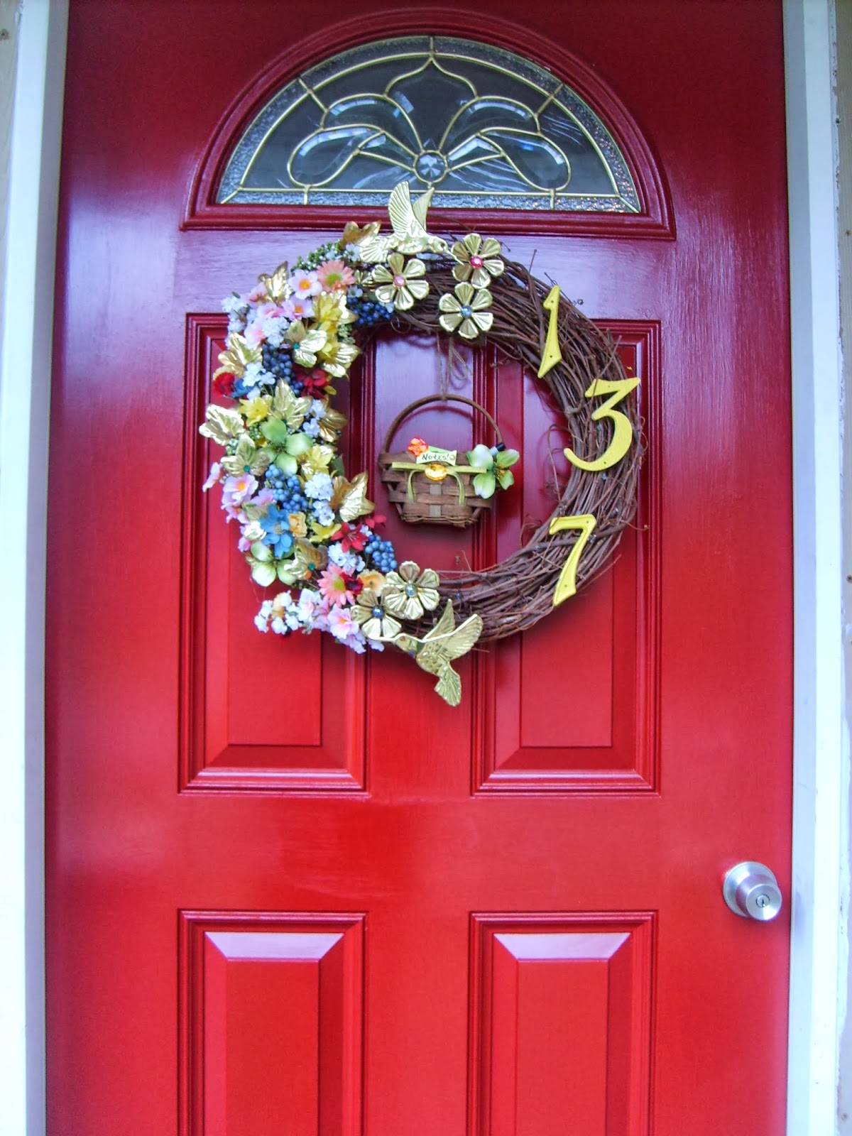 Heartedly Handcrafted Wreath Craft using outdated metal wall decor.