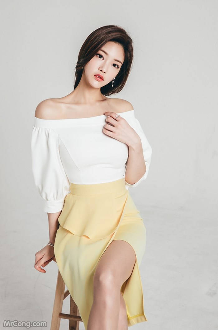 Beautiful Park Jung Yoon in the February 2017 fashion photo shoot (529 photos) photo 14-7