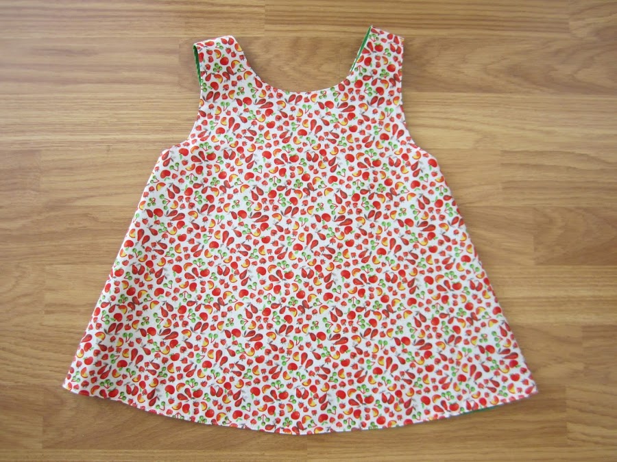 mis nancys, mis peques y yo, blusa espalda cruzada pinafore delante