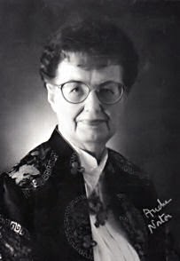 Andre norton mary m burns essay 04 image