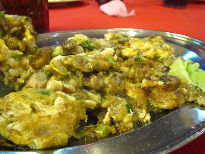 Baby Oyster Omelette, Malaysian cuisine, Penang, oysters, egg, omelette