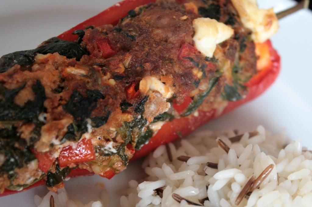 Küchenwunder: Gefüllte Paprika mit Spinat und Feta