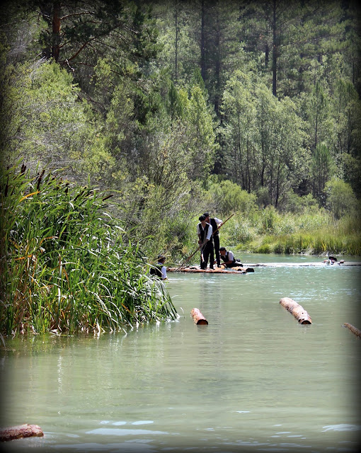 Gancheros bajando el río Tajo