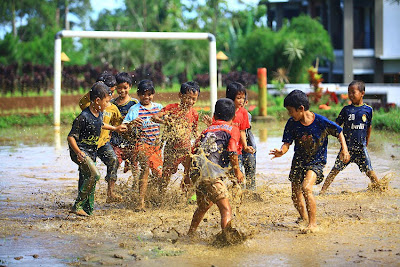 Lapangan Bola Lumpur