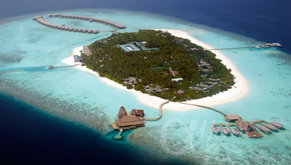 http://2.bp.blogspot.com/-yLpIp_Zpxck/UPP5OGZiS0I/AAAAAAAAALY/GLp8ZIt1dZo/s1600/003+Aerial+view+of+Anantara+Kihavah+Resort+Maldives.jpg