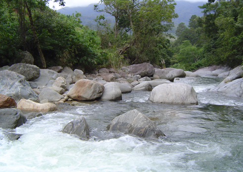 Tour du lịch Nha Trang Đà Lạt: Vẻ đẹp suối Đá Giăng ở Nha Trang