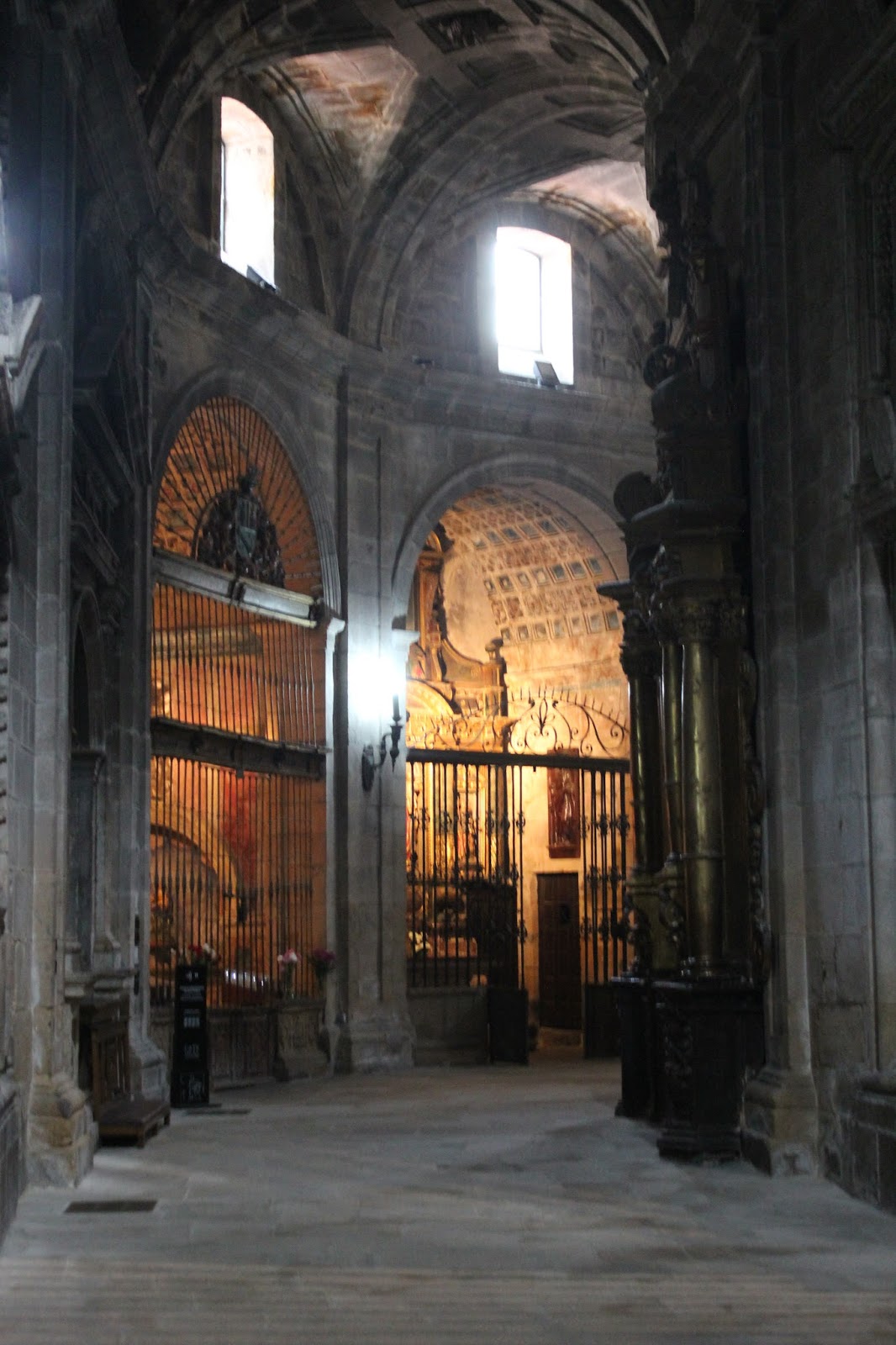 Maravillas ocultas de España La Catedral de Orense.Parte (III).Altar