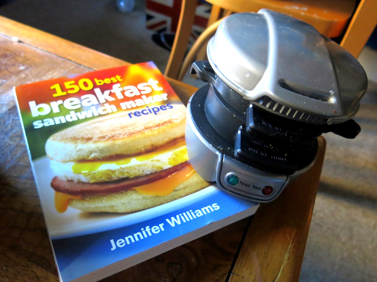 Bunny and Brandy's Brunchtime Blog: Giveaway and 150 Best Breakfast Sandwich  Maker Recipes Review!